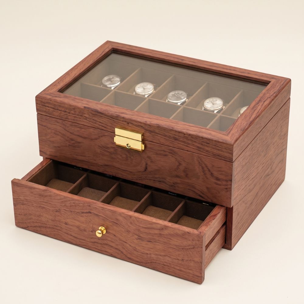 Une vitrine pour la partie visible de la collection